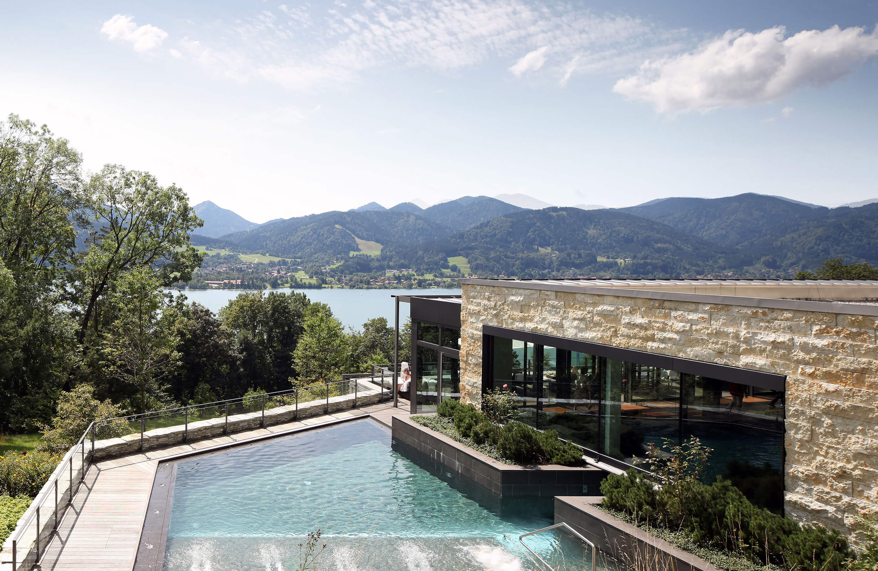 Outdoor-Pool