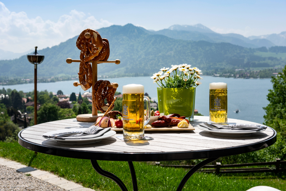 DER BIERGARTEN