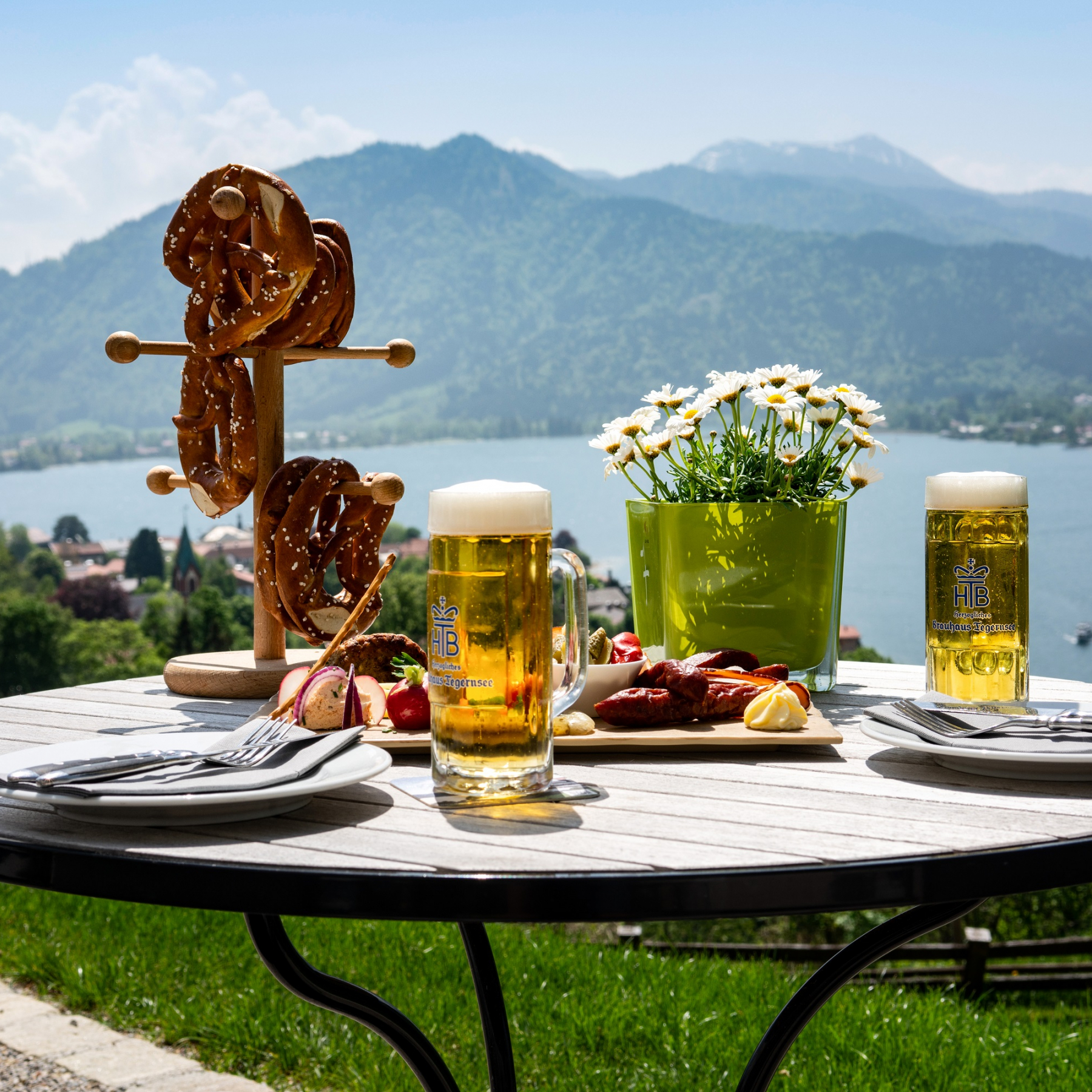 DER BIERGARTEN